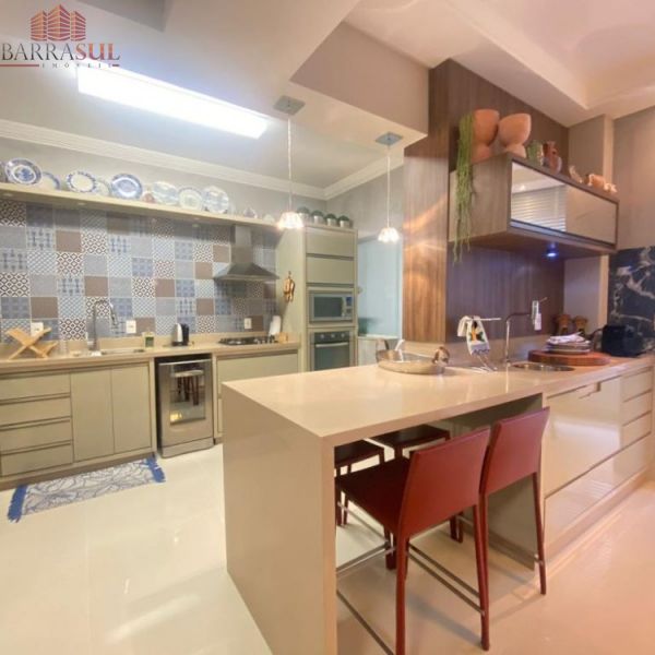 Edif�cio Holambra - Rua 4400 - Barra Sul