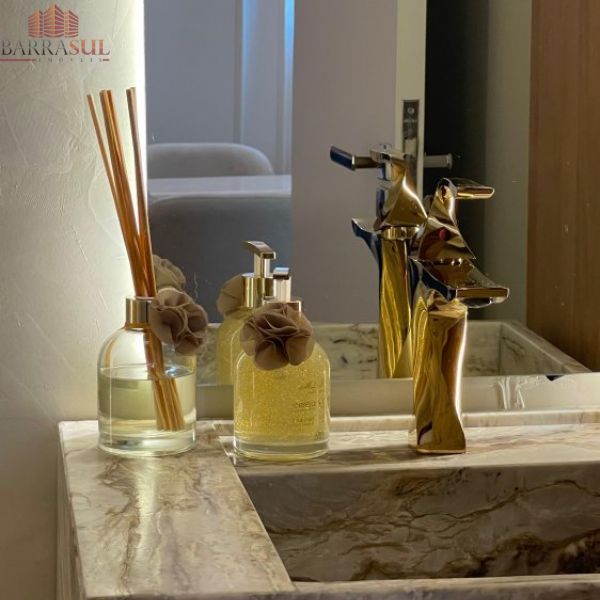 Apartamento Reformado, Decorado e Equipado!!!